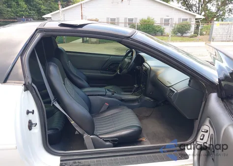 1999 Chevrolet Camaro Z28 из США, поврежденный, VIN 2G1FP22G5X2141448